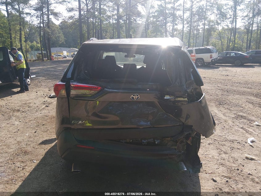 TOYOTA RAV4 HYBRID - zdjęcie 16