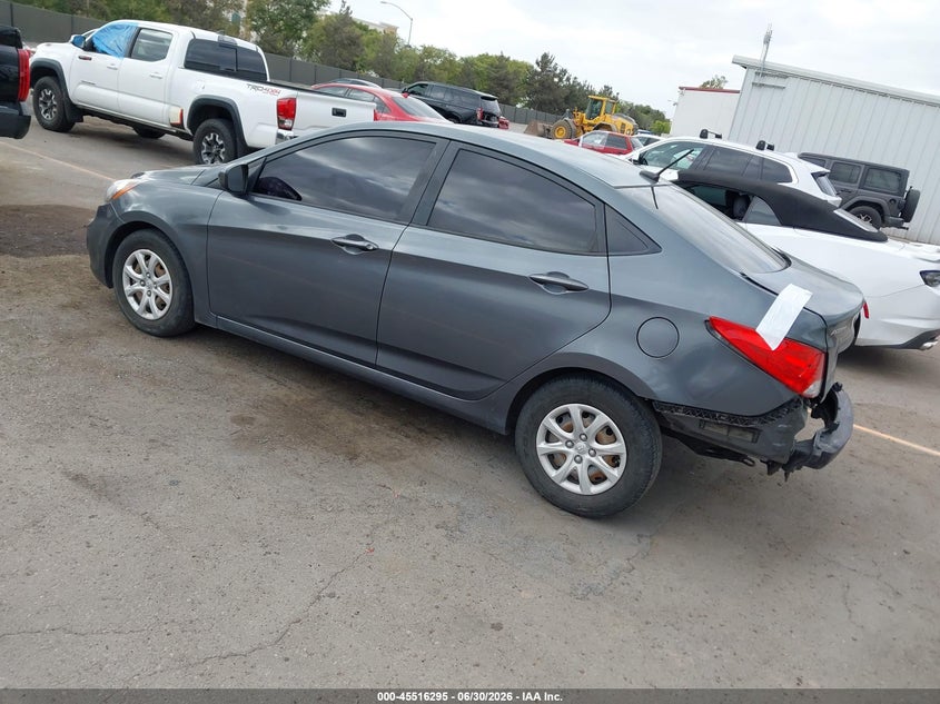 2013 HYUNDAI ACCENT auction photo 3