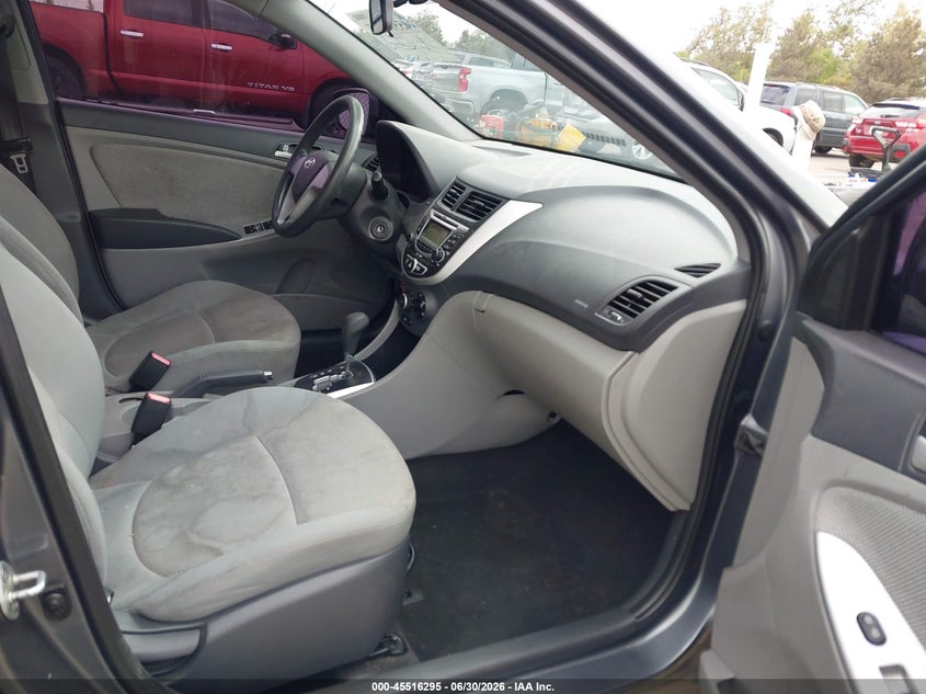 2013 HYUNDAI ACCENT auction photo 5