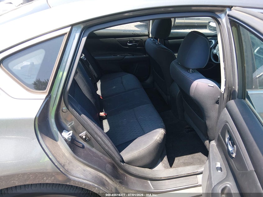 2017 NISSAN ALTIMA auction photo 8