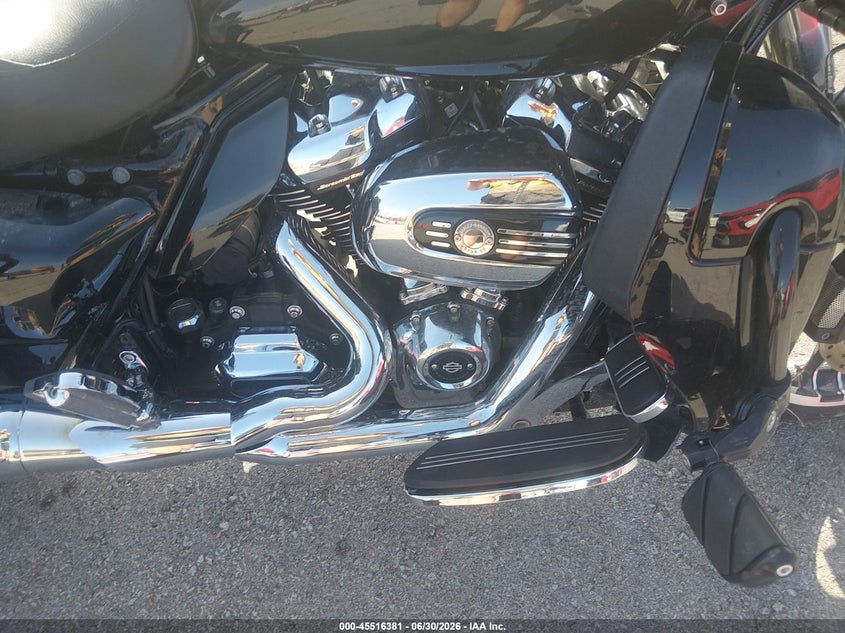 2018 Harley-Davidson Flhx Street Glide VIN: 1HD1KBC18JB612322 Lot: 45516381