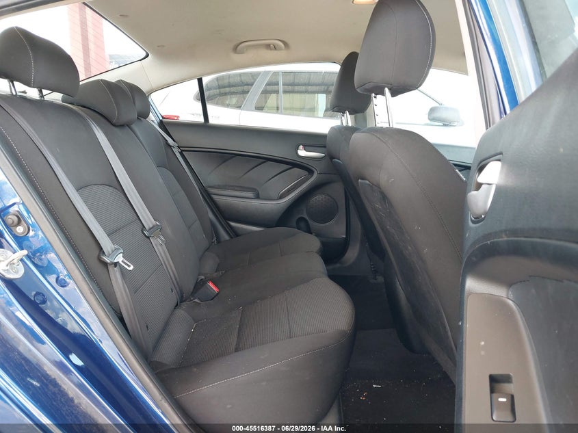 2018 KIA FORTE auction photo 8