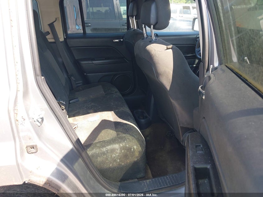 2015 JEEP PATRIOT auction photo 8