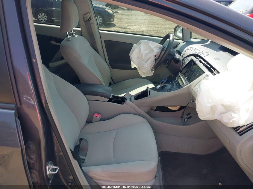 2011 TOYOTA PRIUS auction photo 5