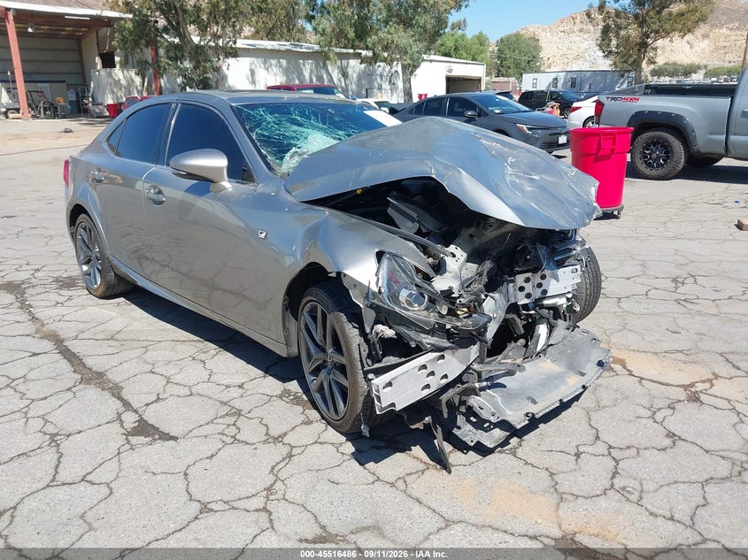Vin: jthba1d24k5092774, lot: 46014702, lexus is 300 2019 img_1