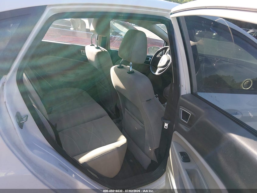 2016 FORD FIESTA auction photo 8