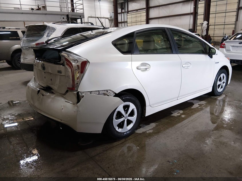 2015 TOYOTA PRIUS FOUR - zdjęcie 4