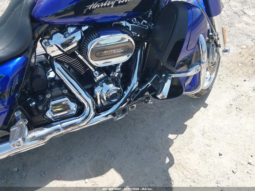 2017 Harley-Davidson Flhxse Cvo Street Glide VIN: 1HD1PXF12HB961237 Lot: 45516587