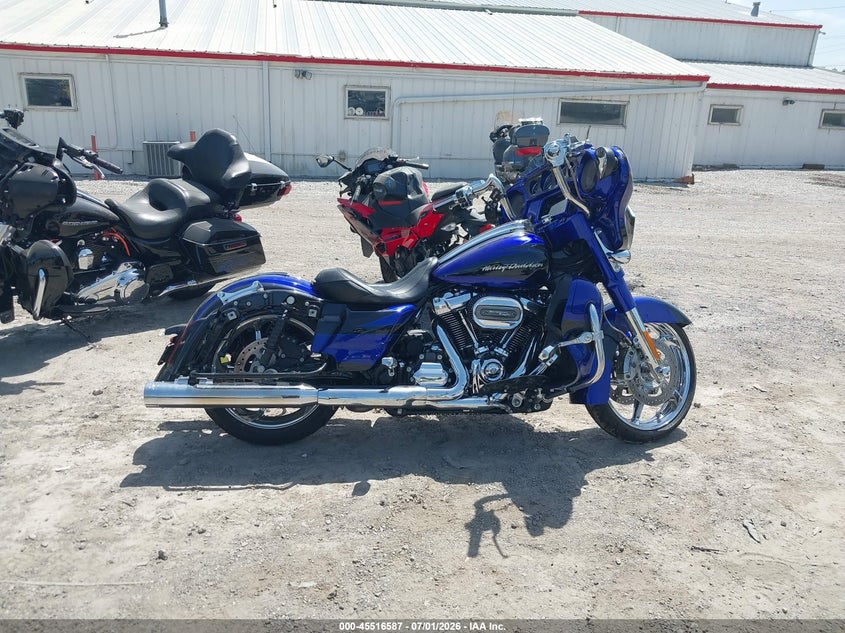 2017 Harley-Davidson Flhxse Cvo Street Glide VIN: 1HD1PXF12HB961237 Lot: 45516587