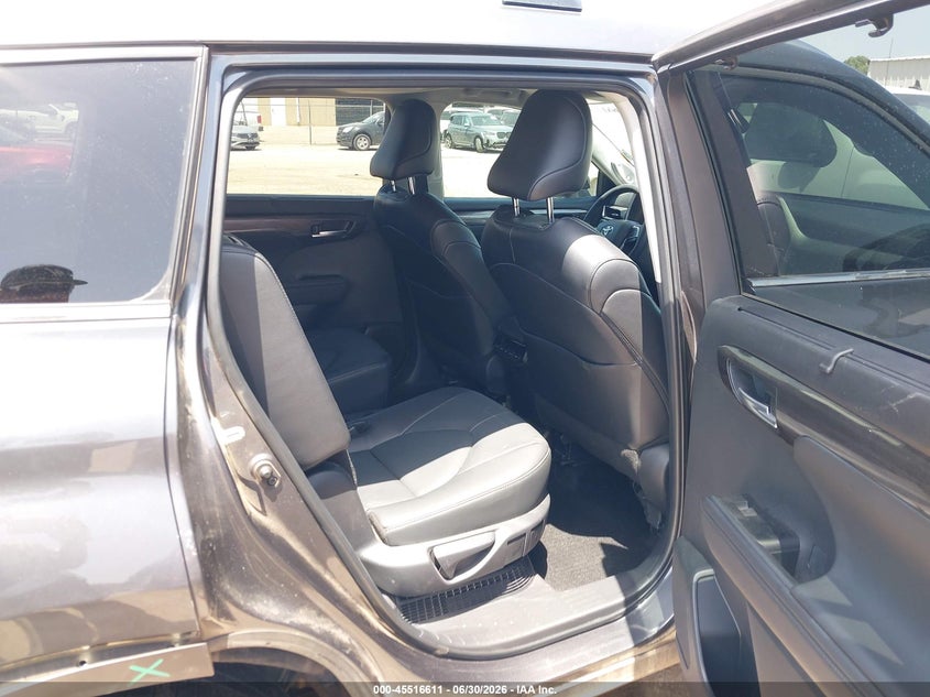 TOYOTA HIGHLANDER HYBRID 2025 VIN 5TDXBRCH4SS686235