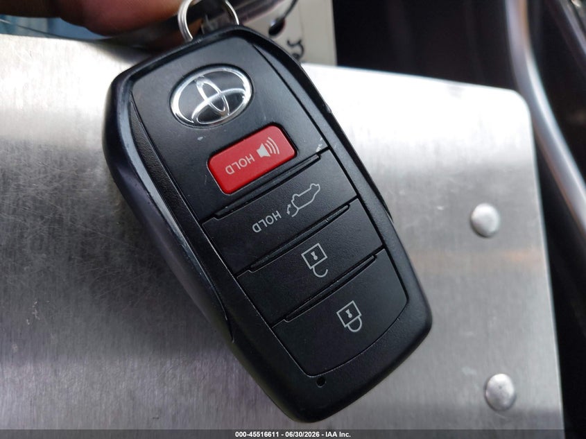 TOYOTA HIGHLANDER HYBRID - zdjęcie 11