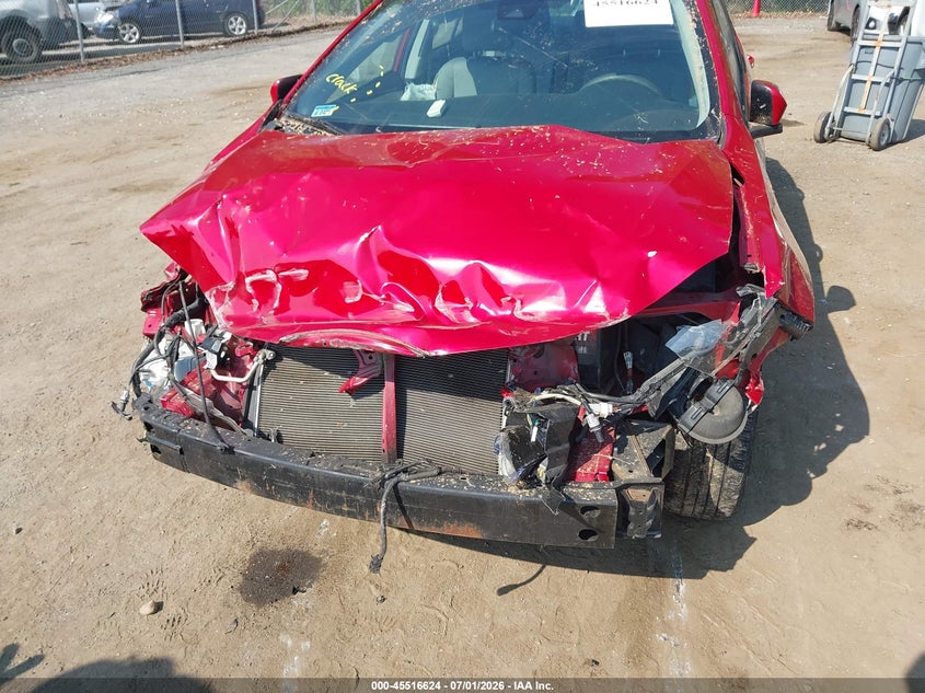 2018 TOYOTA COROLLA auction photo 6