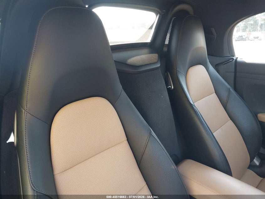 2018 PORSCHE 718 BOXSTER auction photo 8