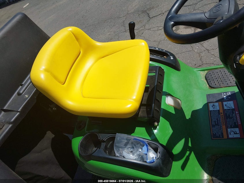 2006 JOHN DEERE D125 auction photo 5
