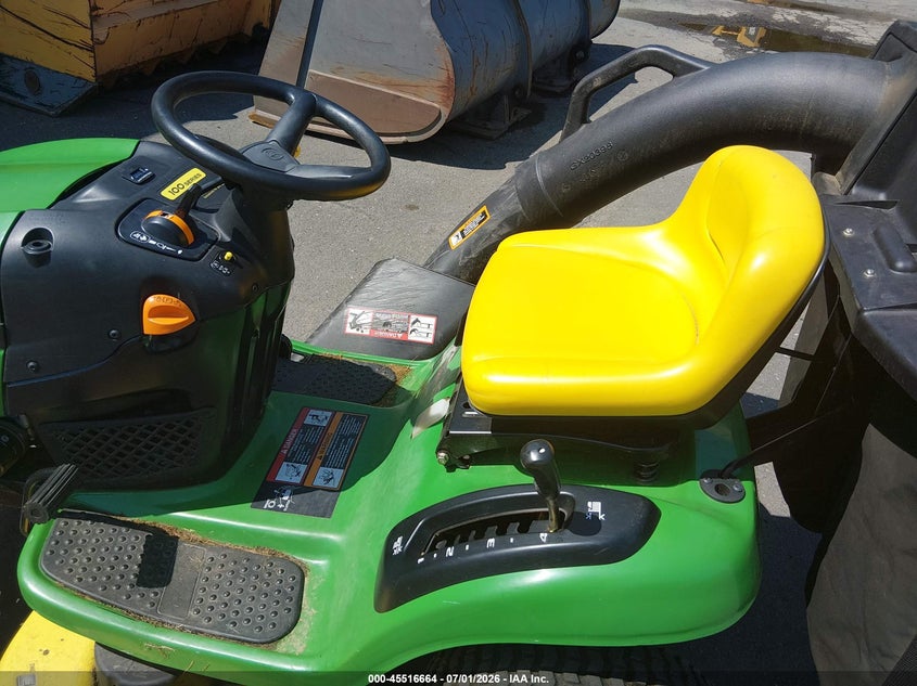2006 JOHN DEERE D125 auction photo 8