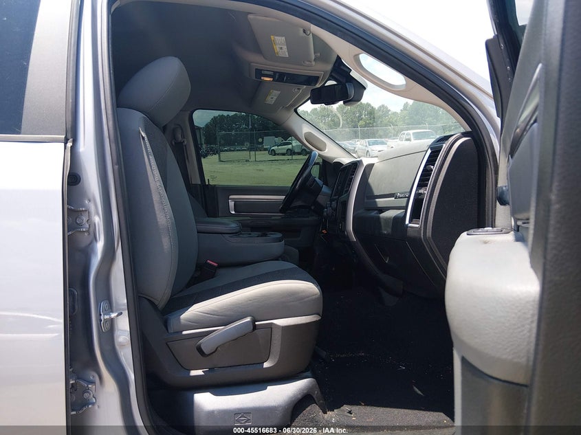 RAM 1500 CLASSIC 2019 VIN 1C6RR7TT9KS662797