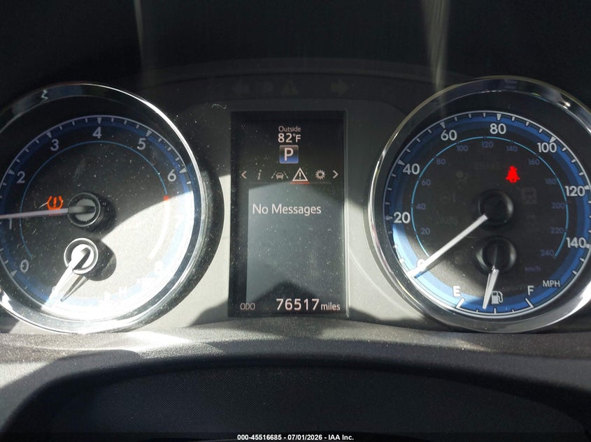 2018 TOYOTA COROLLA auction photo 7