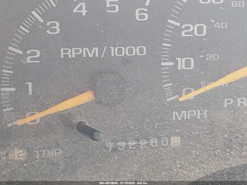 1998 Chevrolet Suburban 1500 VIN: 1GNFK16R2WJ361353 Lot: 45516699