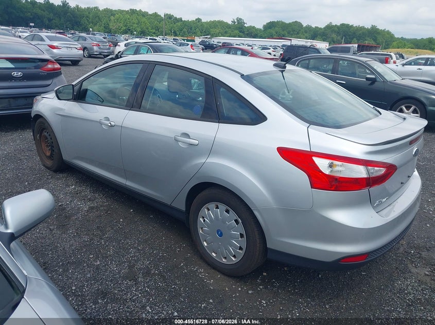 Vin: 1fahp3f26cl253809, lot: 46014944, ford focus se 20123