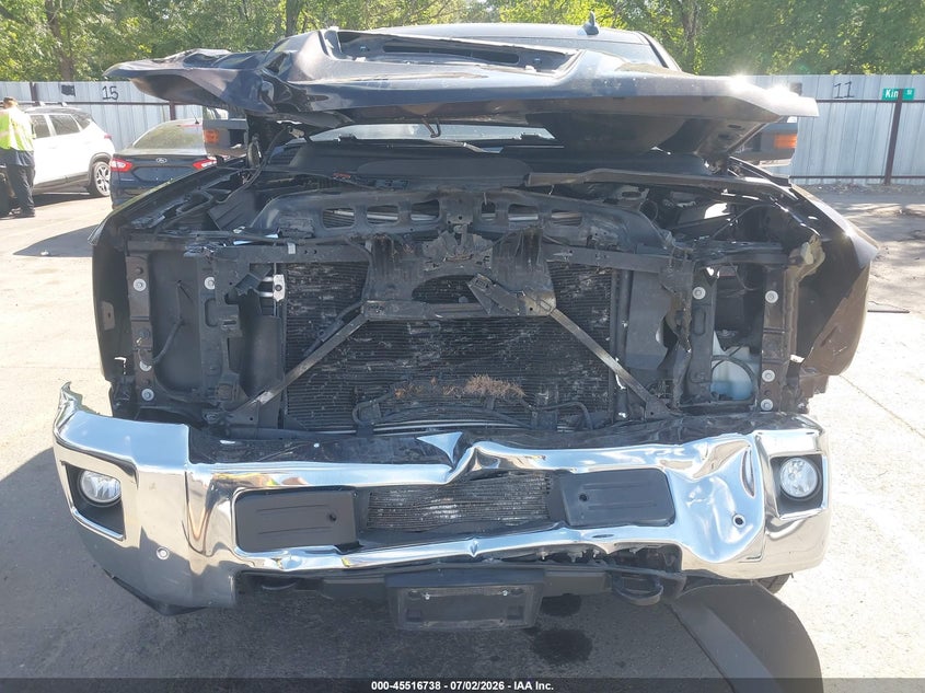 2019 CHEVROLET SILVERADO 2500HD auction photo 6