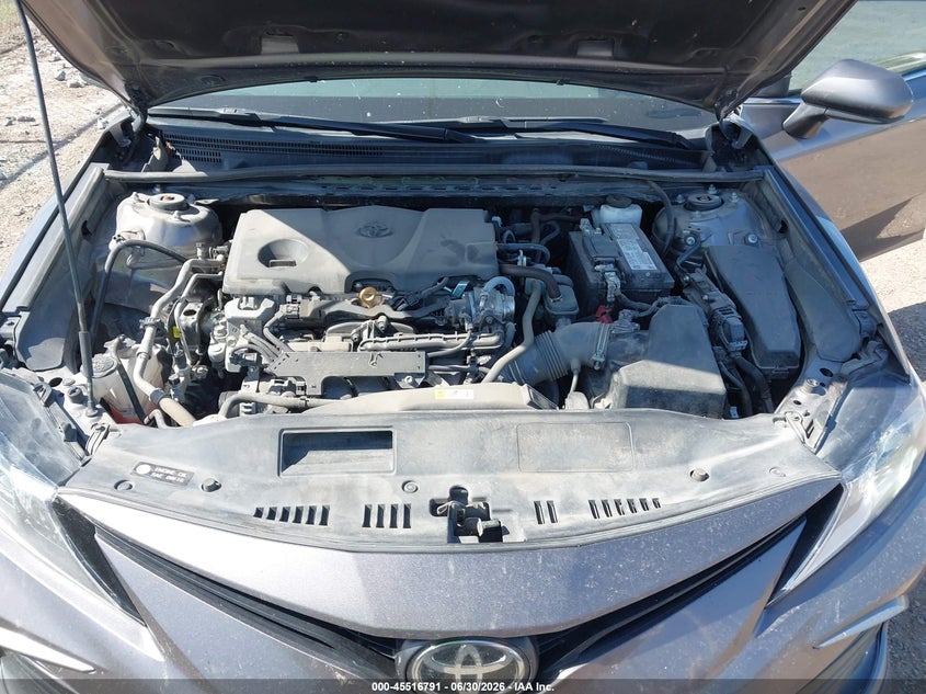 TOYOTA CAMRY - zdjęcie 10