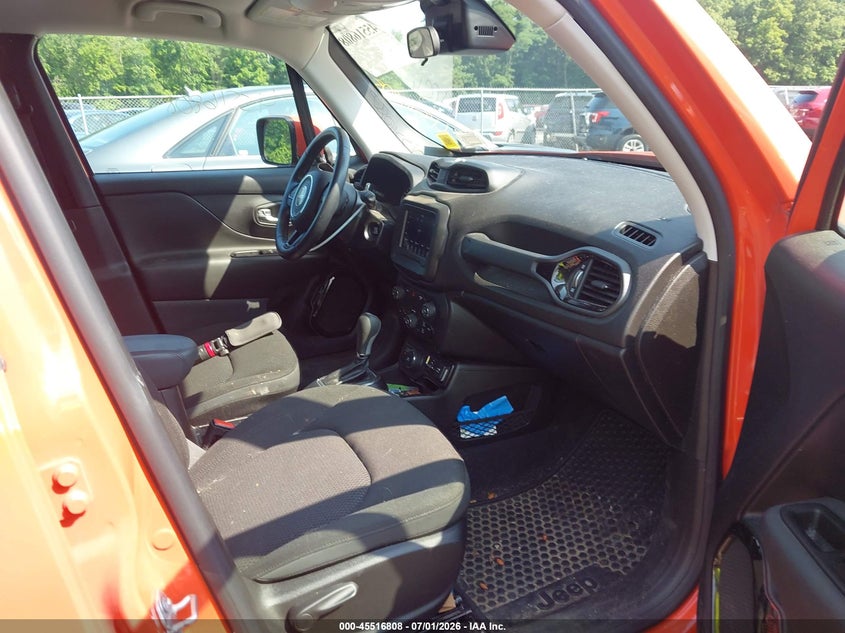 2020 JEEP RENEGADE auction photo 5
