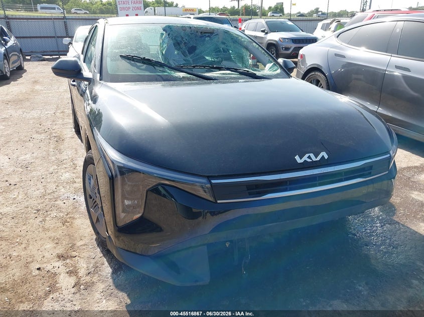 2025 Kia K4 Lx VIN: 3KPFT4DE2SE174998 Lot: 45516867