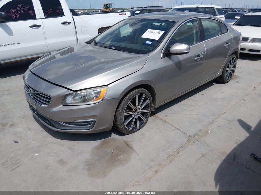 2016 VOLVO S60 INSCRIPTION auction photo 2