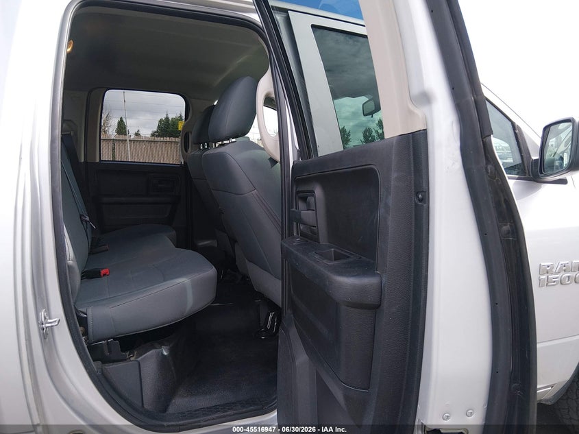 2016 RAM 1500 auction photo 8