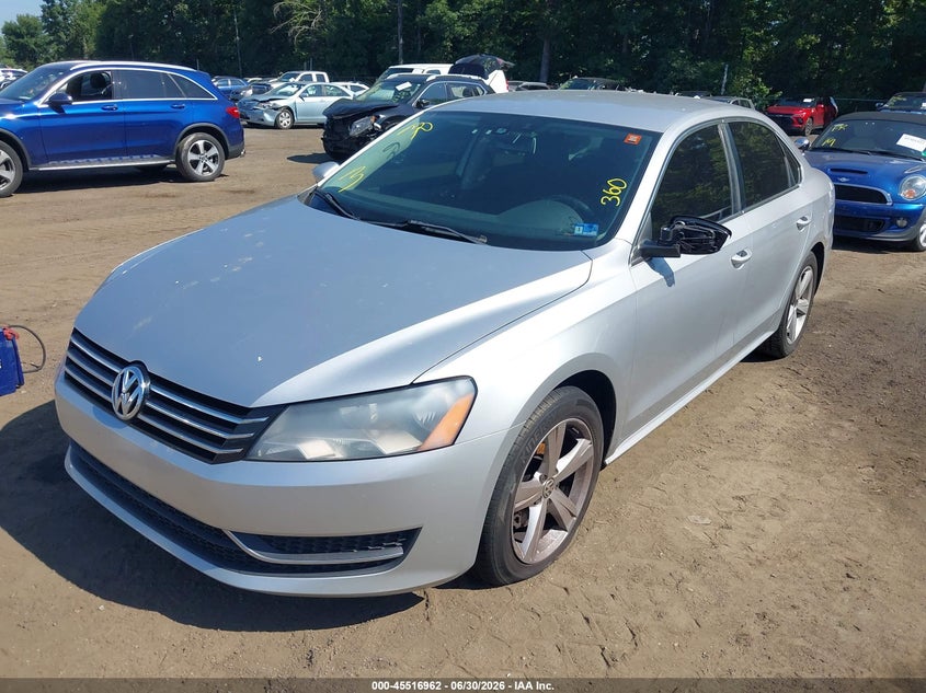 2012 Volkswagen Passat, Звичайний знос, IAAI, VIN 1VWBP7A32CC074400 — фото 2