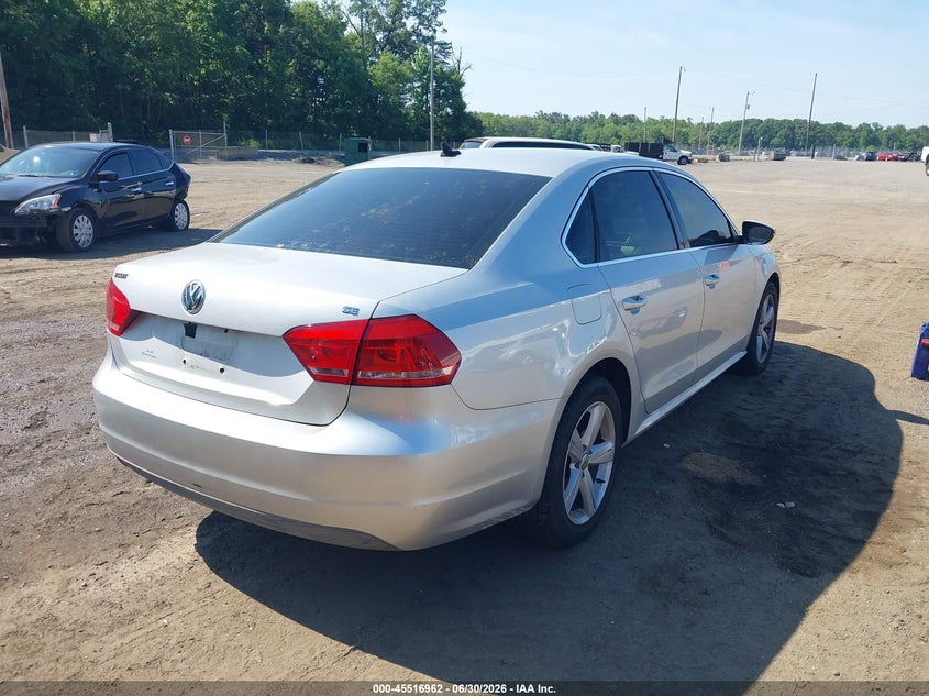 2012 VOLKSWAGEN PASSAT auction photo 4