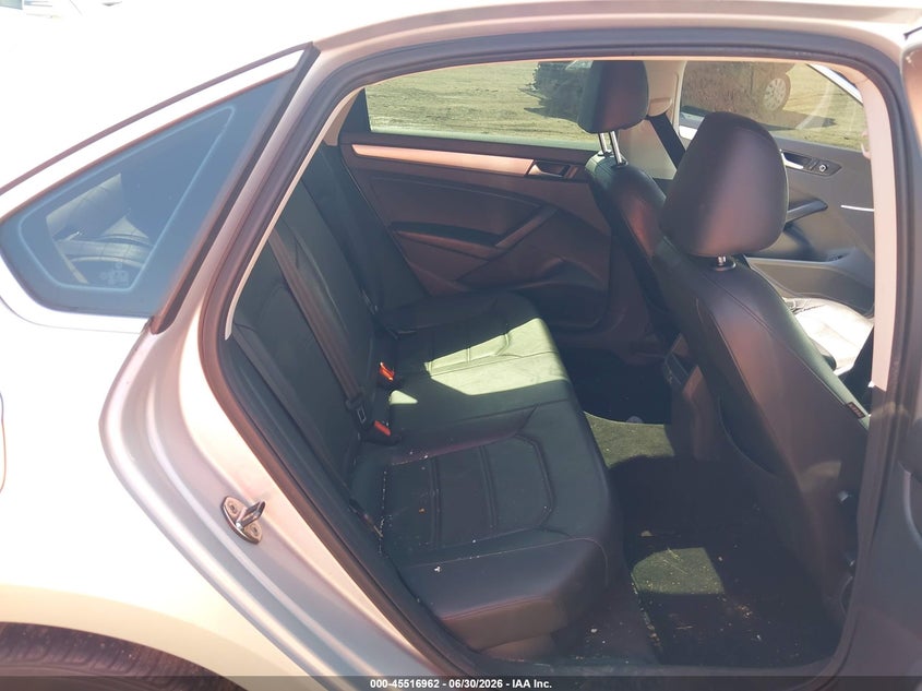 2012 VOLKSWAGEN PASSAT auction photo 8