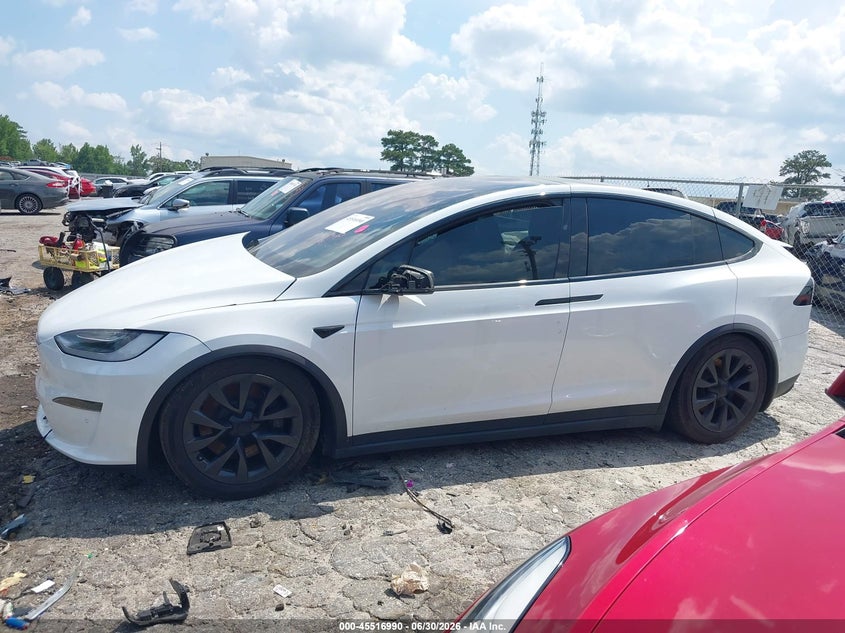 2022 Tesla Model X Dual Motor All-Wheel Drive VIN: 7SAXCAE51NF354573 Lot: 45516990