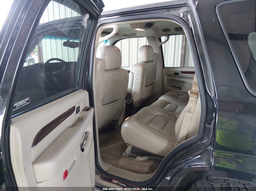 2002 CADILLAC ESCALADE auction photo 8
