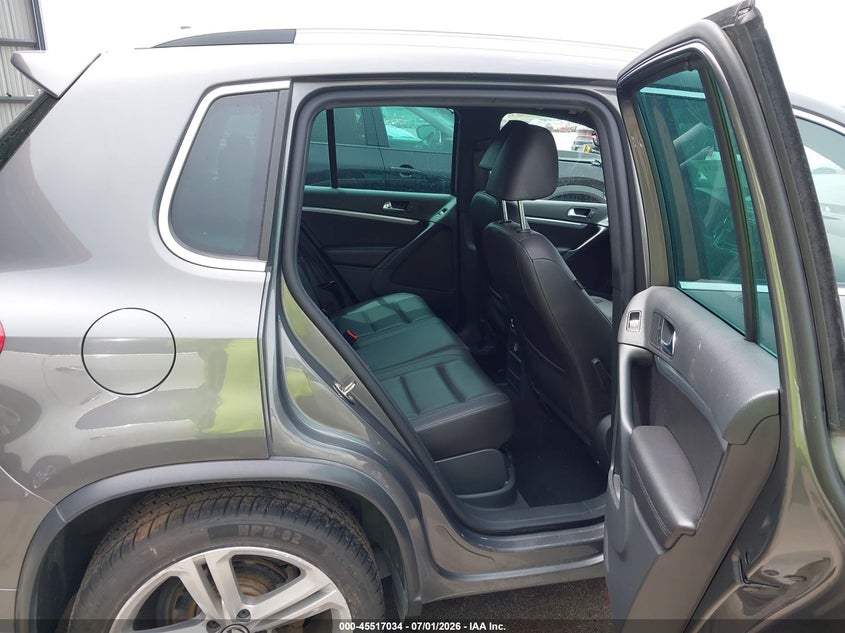 2016 VOLKSWAGEN TIGUAN auction photo 8