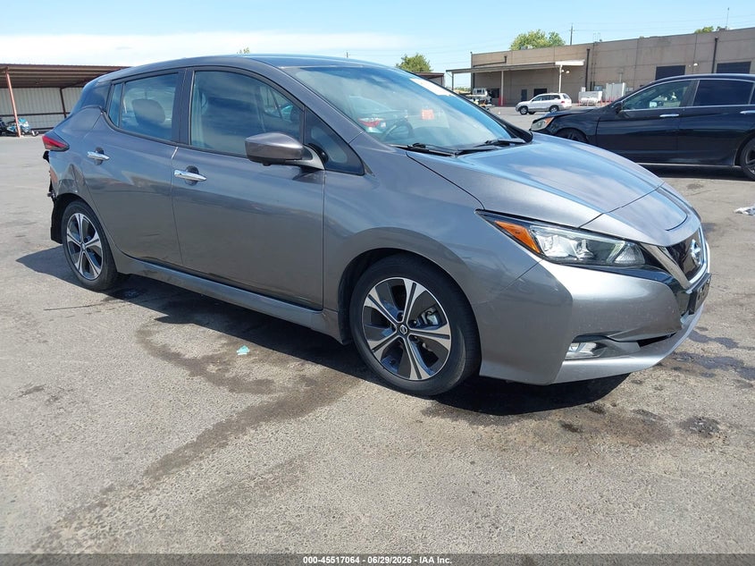 2021 NISSAN LEAF SV 40 KWH