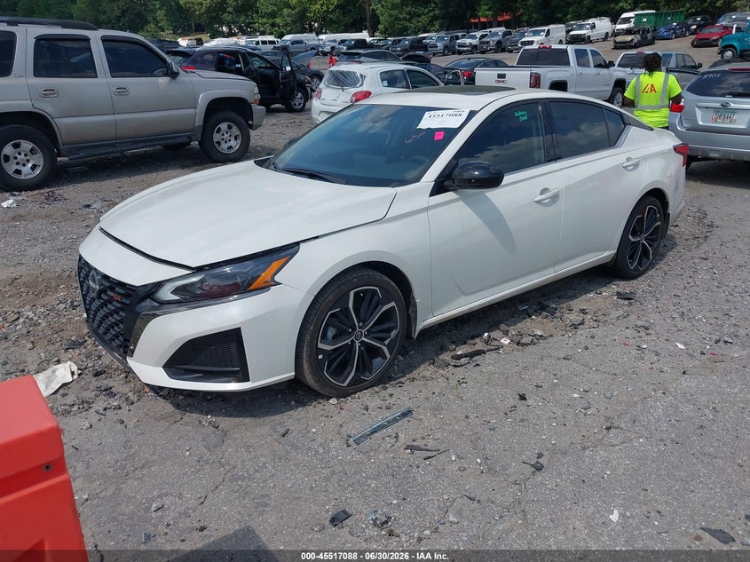 2025 Nissan Altima, Right Side, IAAI, VIN 1N4BL4CV9SN321397 — photo 2