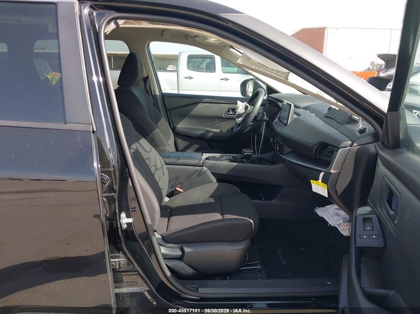 2024 NISSAN ROGUE auction photo 5