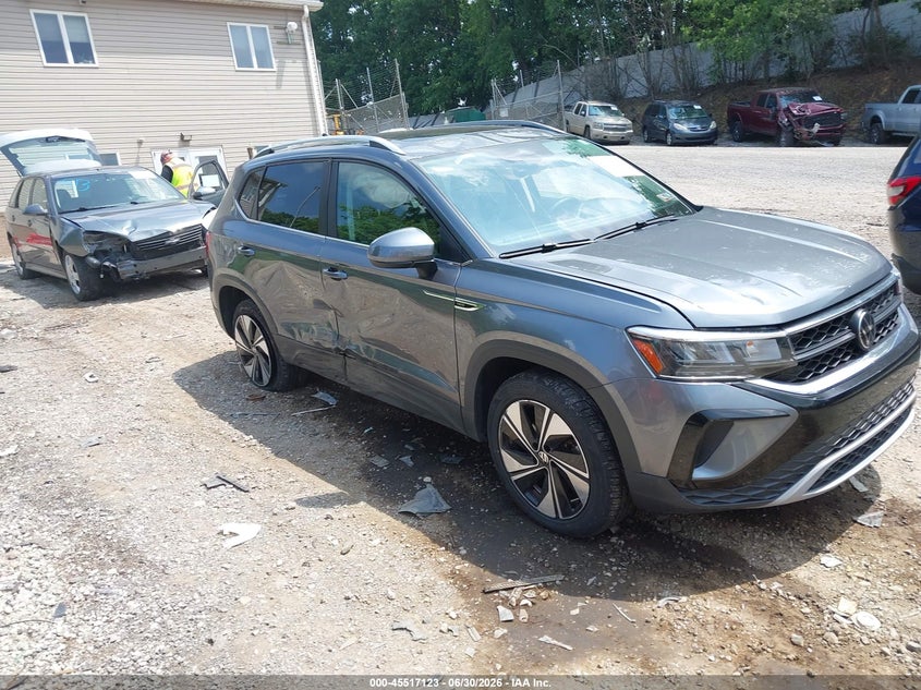 2024 VOLKSWAGEN TAOS — zdjęcie z aukcji