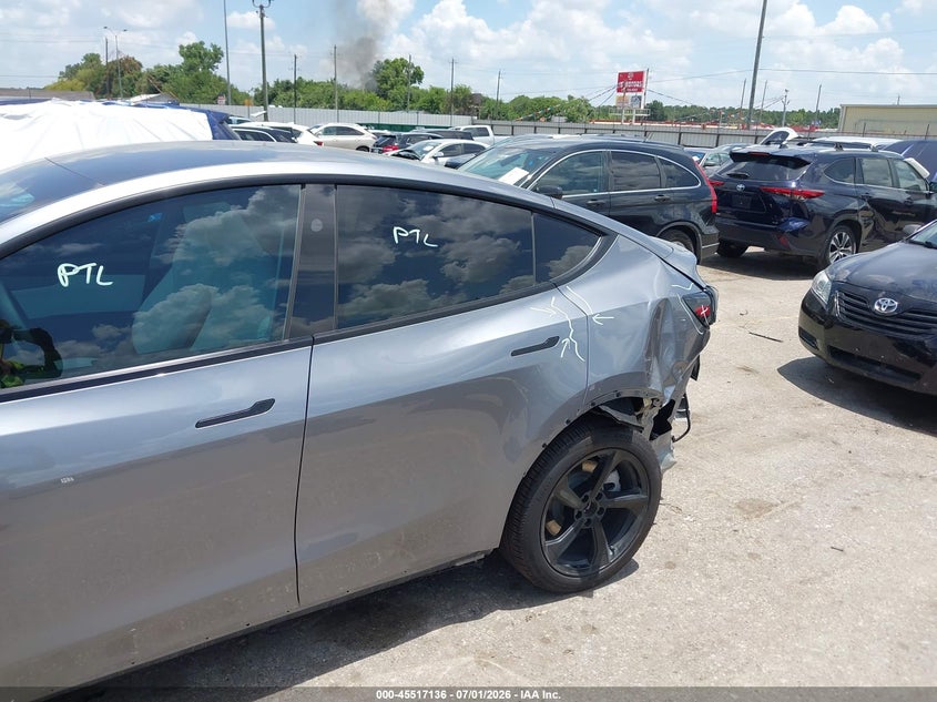 2026 TESLA MODEL Y auction photo 6