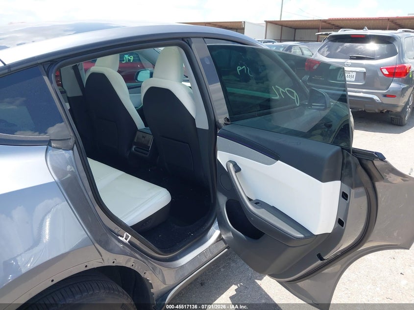 2026 TESLA MODEL Y auction photo 8