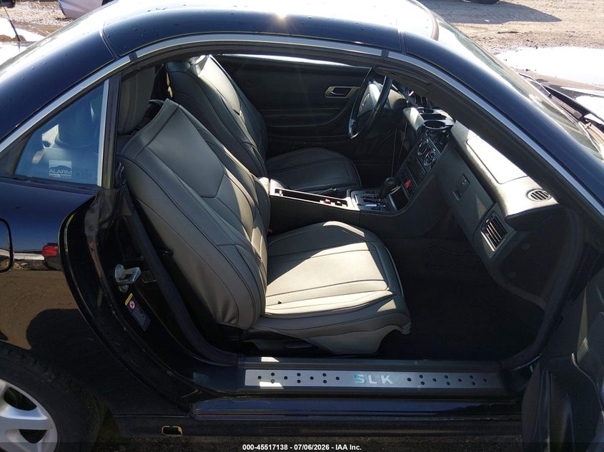 2002 Mercedes-Benz Slk 230 Kompressor VIN: WDBKK49F82F237982 Lot: 45517138