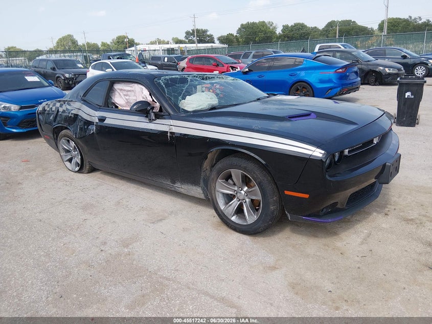 Vin: 2c3cdzag7gh184185, lot: 46015458, dodge challenger sxt 2016 img_1