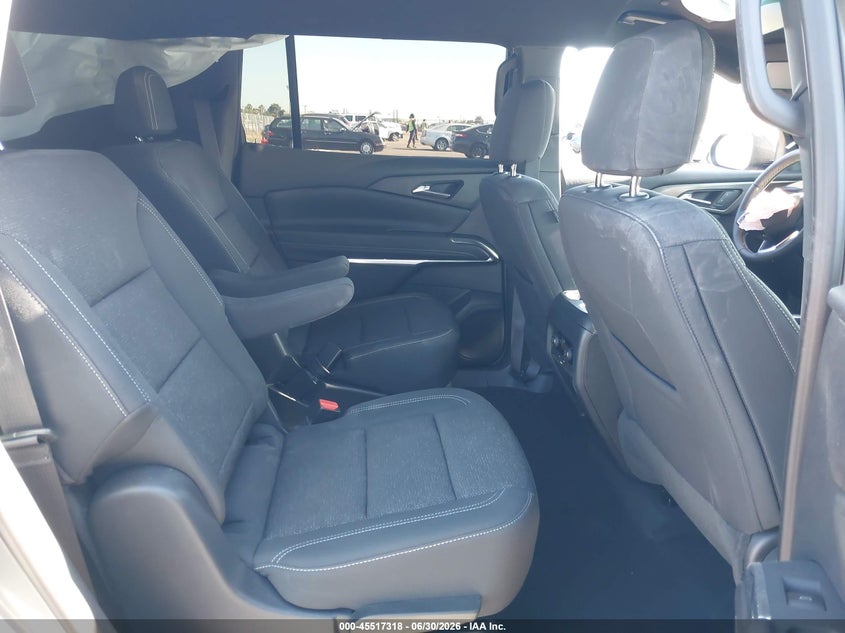 2026 CHEVROLET TRAVERSE auction photo 8
