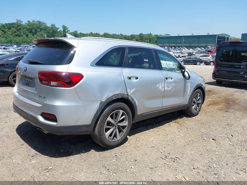 2019 KIA SORENTO auction photo 4