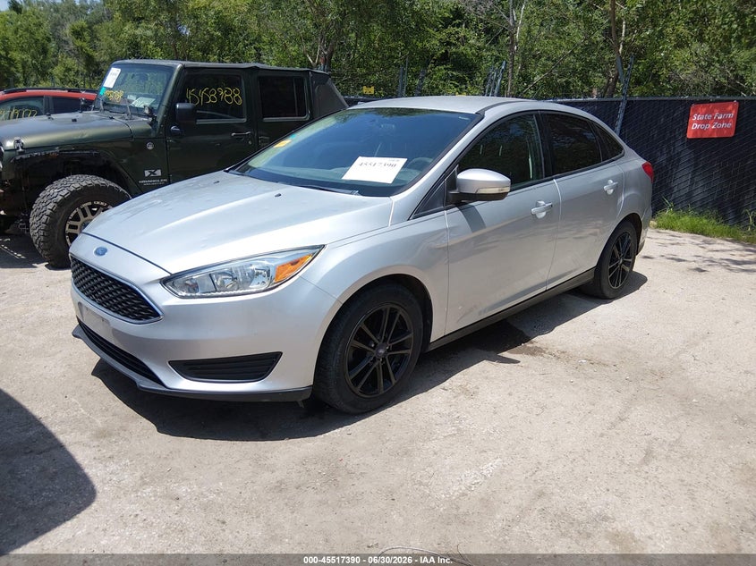 Vin: 1fadp3f27fl255507, lot: 46015606, ford focus se 20152
