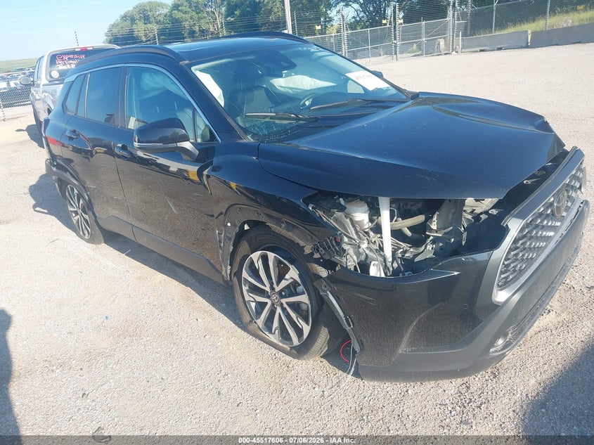 2022 TOYOTA COROLLA CROSS auction photo 1