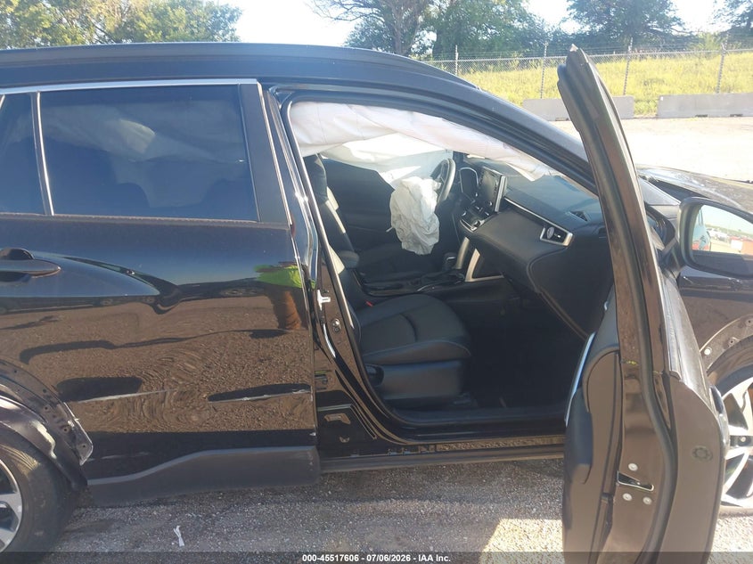 2022 TOYOTA COROLLA CROSS auction photo 5