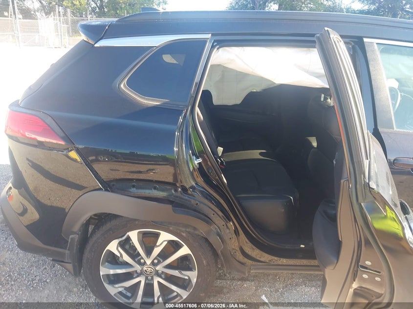 2022 TOYOTA COROLLA CROSS auction photo 8