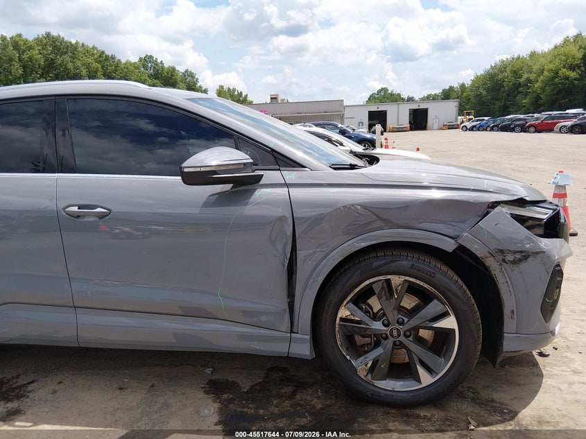 2022 AUDI Q4 E-TRON PREMIUM PLUS 50 QUATTRO — Фото 6